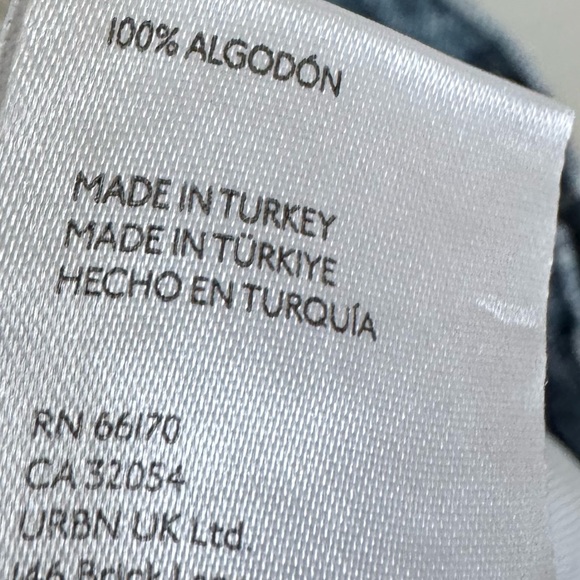 Anthropologie Pilcro Leon Double Hem High Rise Wide Legged Floral Jeans. Size 32 - Picture 8 of 10